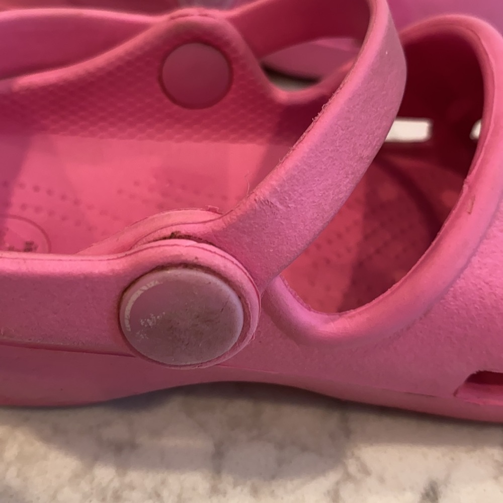 Crocs Girls Size 9 - Picture 5 of 8